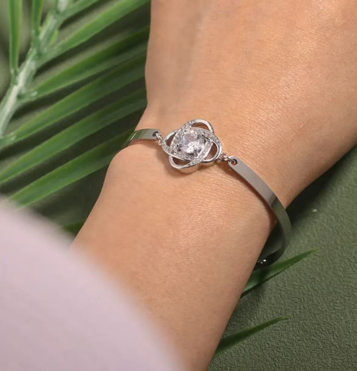 To My Daughter from Mom - Love Knot Bracelet - Forever Linked Together