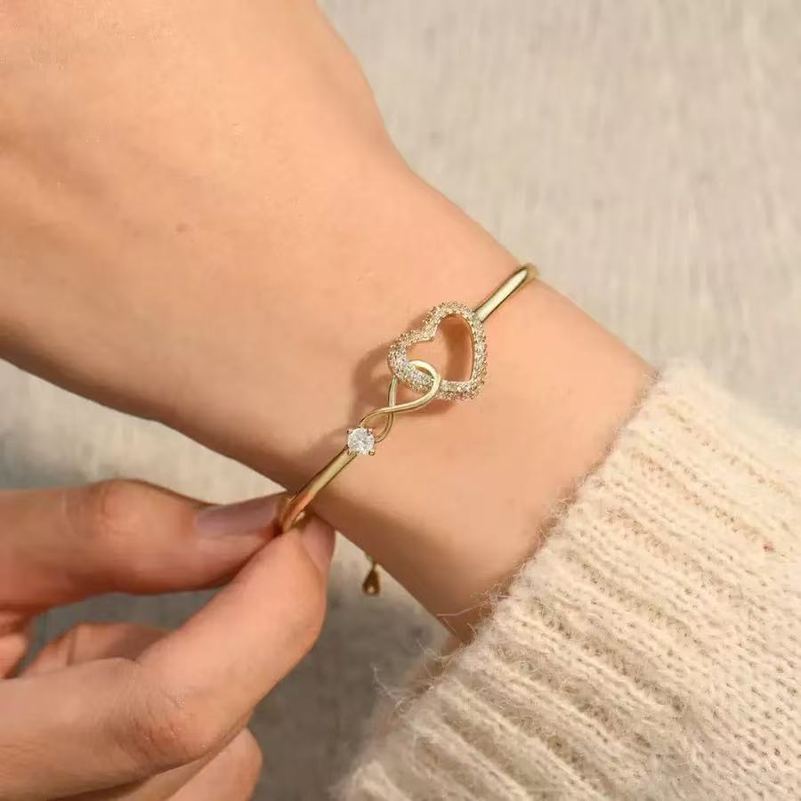 Infinity Heart Bracelet with Message Card for Daughter