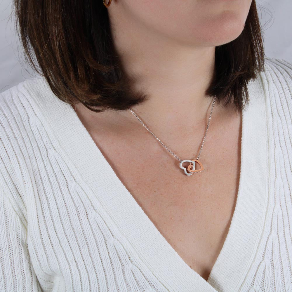 To My Sister - Linked Heart Necklace - A Link Can Never Be Undone