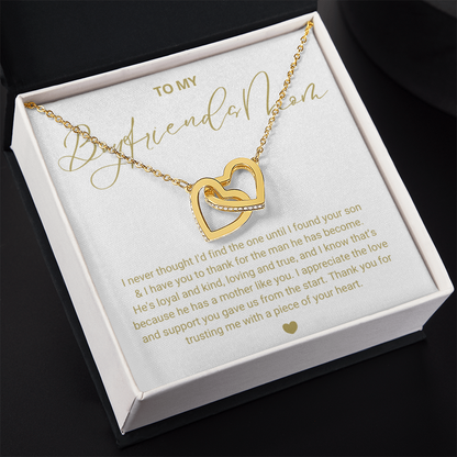 To My Boyfriend's Mom - Linked Hearts Necklace - Message Card Gift