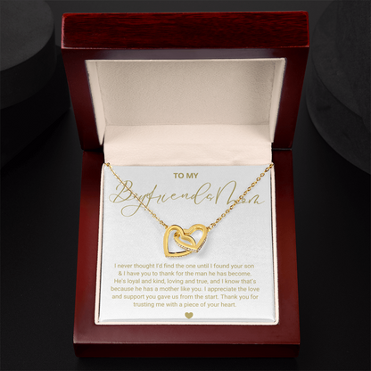 To My Boyfriend's Mom - Linked Hearts Necklace - Message Card Gift